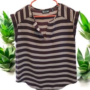New York & CO Women’s Black and White Striped Top SZ S